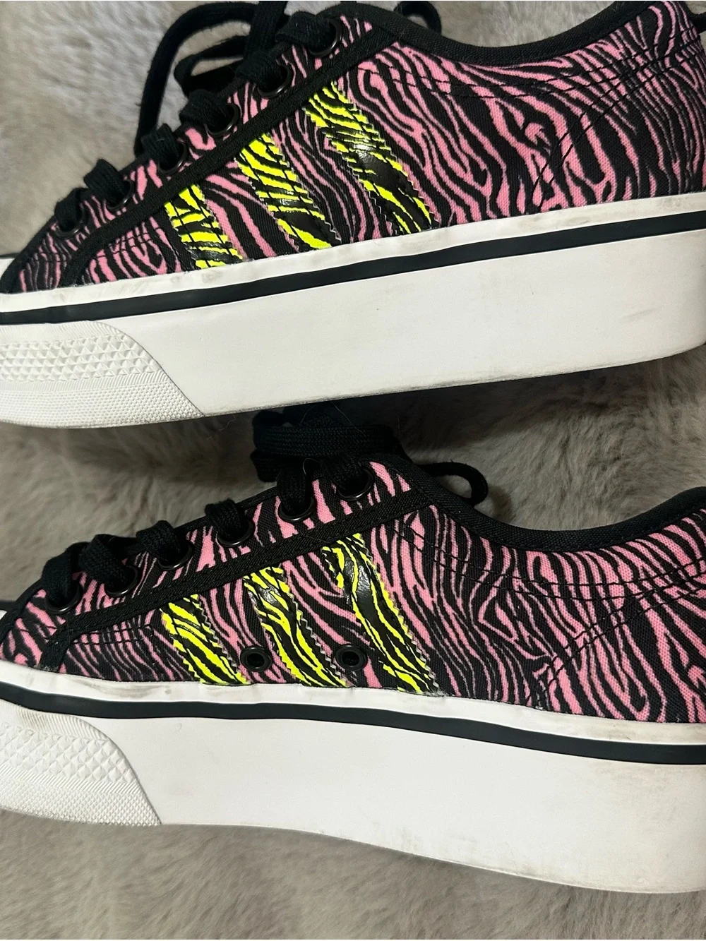 Adidas Women’s Nizza Platform Shoes Size 7.5